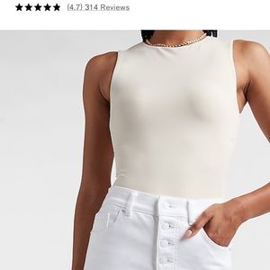 EXPRESS - body contour high compression crew neck tank - Large